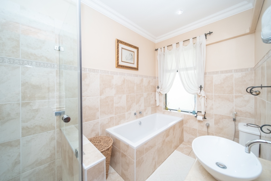 4 Bedroom Property for Sale in Gonubie Eastern Cape
